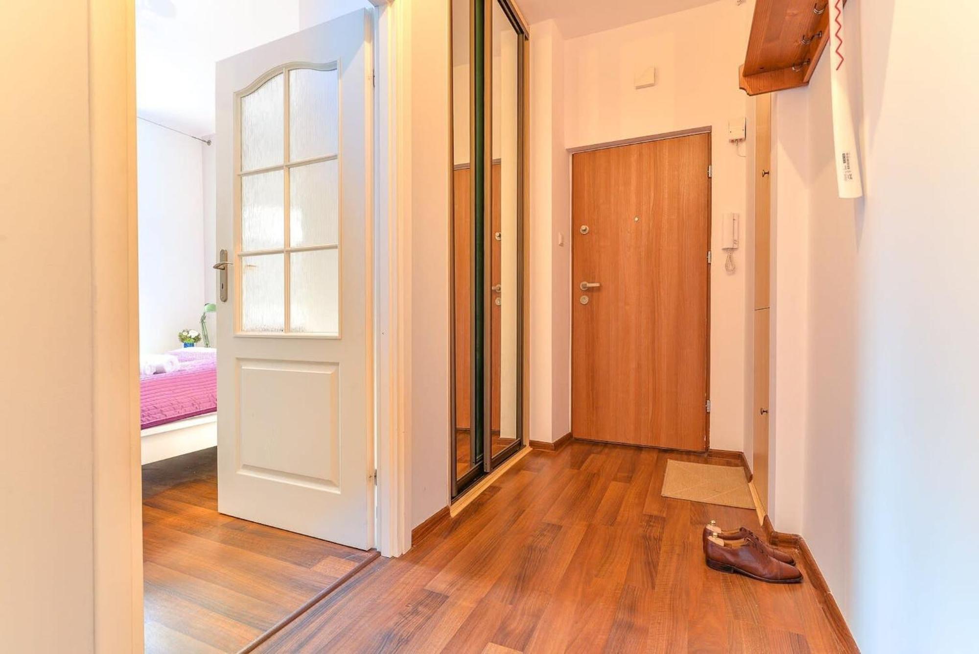 Cozy Apartment With Balcony - Palace Of Culture By Rent Like Home Varsovia Exterior foto